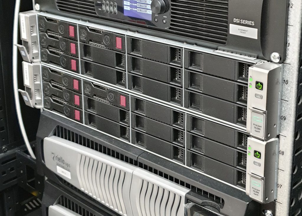 HP DL380 Servers running Proxmox in a cluster